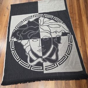 Versace Black and Gray Medusa Jacquard Scarf
